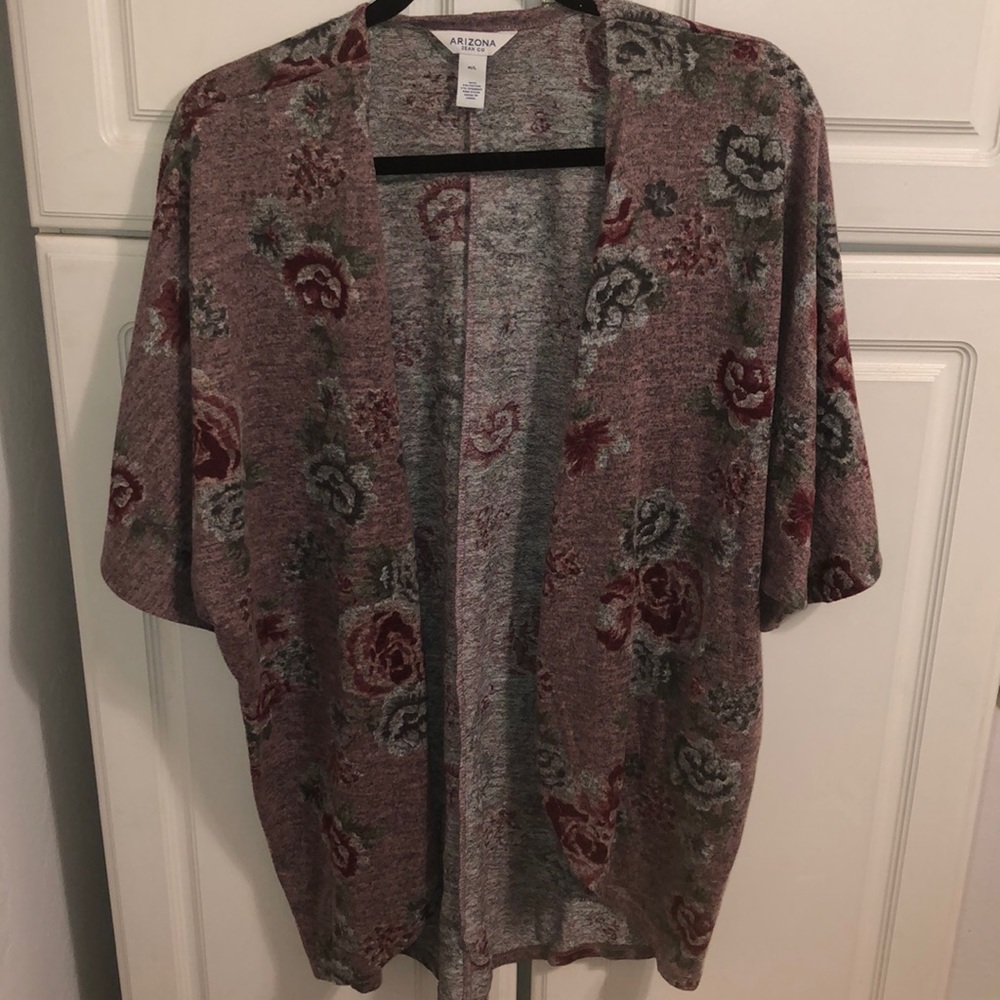 Dusty rose floral short sleeve cardigan